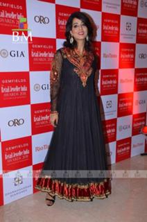 Mahie Gill feet photo thumbnail