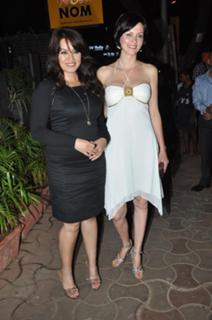 Mahima Chaudhry feet photo thumbnail