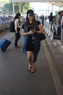 Mahima Chaudhry feet photo thumbnail