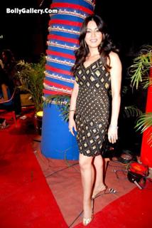 Mahima Chaudhry feet photo thumbnail