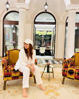 Mahima Chaudhry feet photo thumbnail