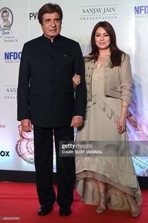 Mahima Chaudhry feet photo thumbnail