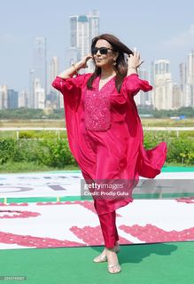 Mahima Chaudhry feet photo 5