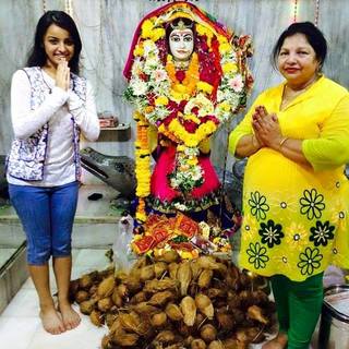 Mahima Makwana feet photo 11