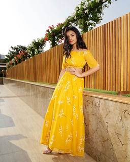 Mahima Makwana feet photo 11