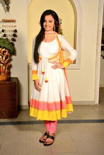 Mahima Makwana feet photo 4