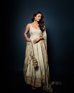 Mahima Makwana feet photo 5