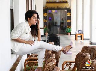 Mahima Nambiar feet photo 8