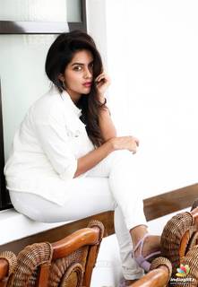 Mahima Nambiar feet photo 7