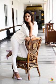 Mahima Nambiar feet photo 5