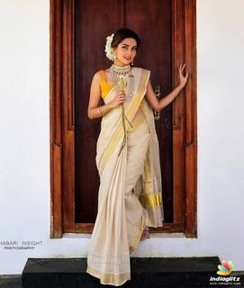 Mahima Nambiar feet photo 10