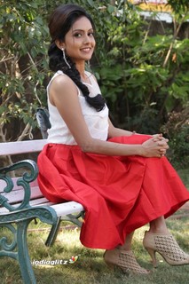 Mahima Nambiar feet photo 4