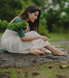 Mahima Nambiar feet photo 4