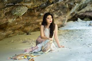 Mahira Khan feet photo thumbnail