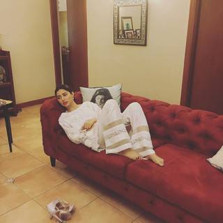 Mahira Khan feet photo thumbnail
