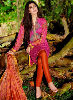 Mahira Khan feet photo thumbnail