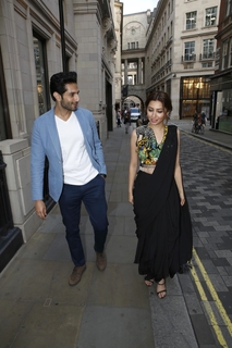 Mahira Khan feet photo thumbnail