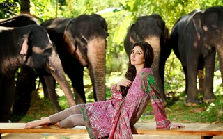Mahira Khan feet photo thumbnail