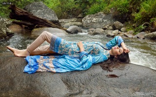 Mahira Khan feet photo thumbnail