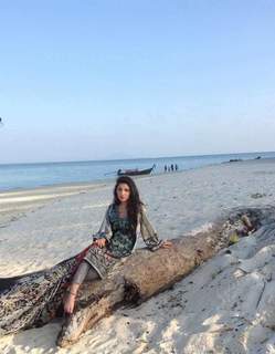 Mahira Khan feet photo thumbnail