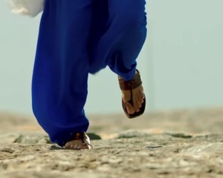 Mahira Khan feet photo thumbnail
