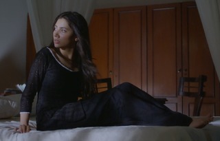 Mahira Khan feet photo thumbnail