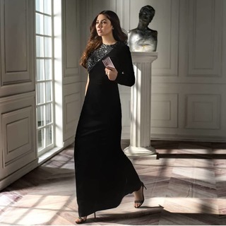 Mahira Khan feet photo thumbnail