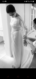 Mahira Khan feet photo thumbnail