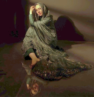 Mahira Khan feet photo thumbnail