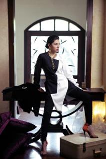 Mahira Khan feet photo thumbnail