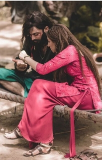 Mahira Khan feet photo thumbnail