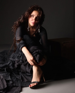 Mahira Khan feet photo thumbnail