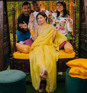 Mahira Khan feet photo thumbnail