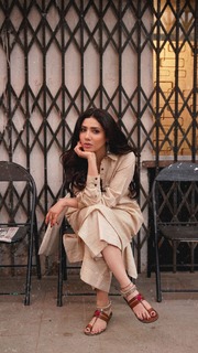 Mahira Khan feet photo thumbnail