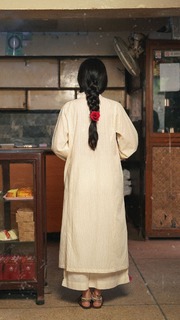 Mahira Khan feet photo thumbnail