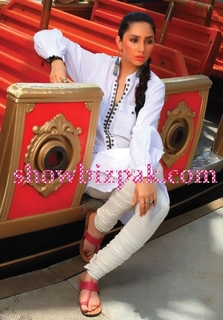 Mahira Khan feet photo thumbnail