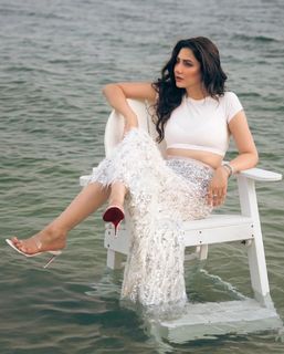 Mahira Khan feet photo thumbnail