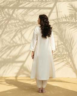Mahira Khan feet photo thumbnail