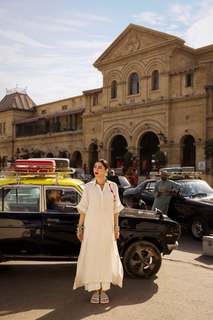 Mahira Khan feet photo thumbnail