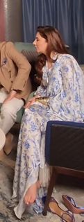 Mahira Khan feet photo thumbnail