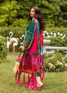 Mahira Khan feet photo 9