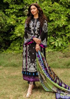 Mahira Khan feet photo 7
