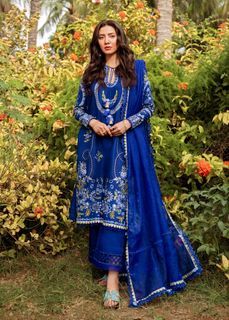 Mahira Khan feet photo 3