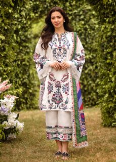 Mahira Khan feet photo 20