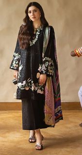 Mahira Khan feet photo 14