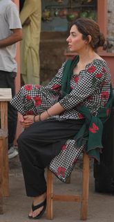 Mahira Khan feet photo 11