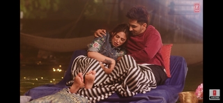 Mahira Sharma feet photo thumbnail