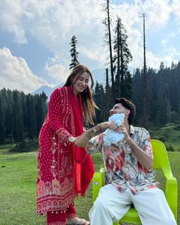 Mahira Sharma feet photo thumbnail