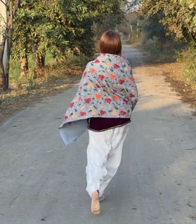 Mahira Sharma feet photo 19