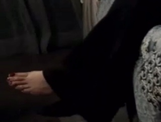 Mahnaz Afshar feet photo thumbnail